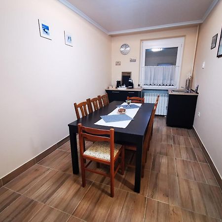 Central Park Apartman Сексард Экстерьер фото