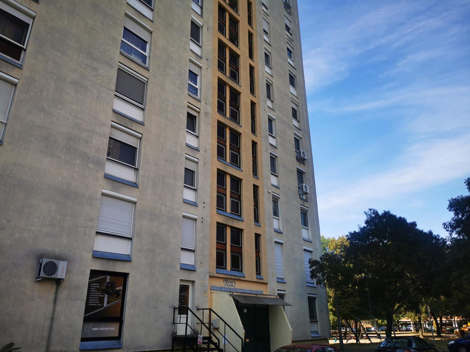 Central Park Apartman Сексард Экстерьер фото